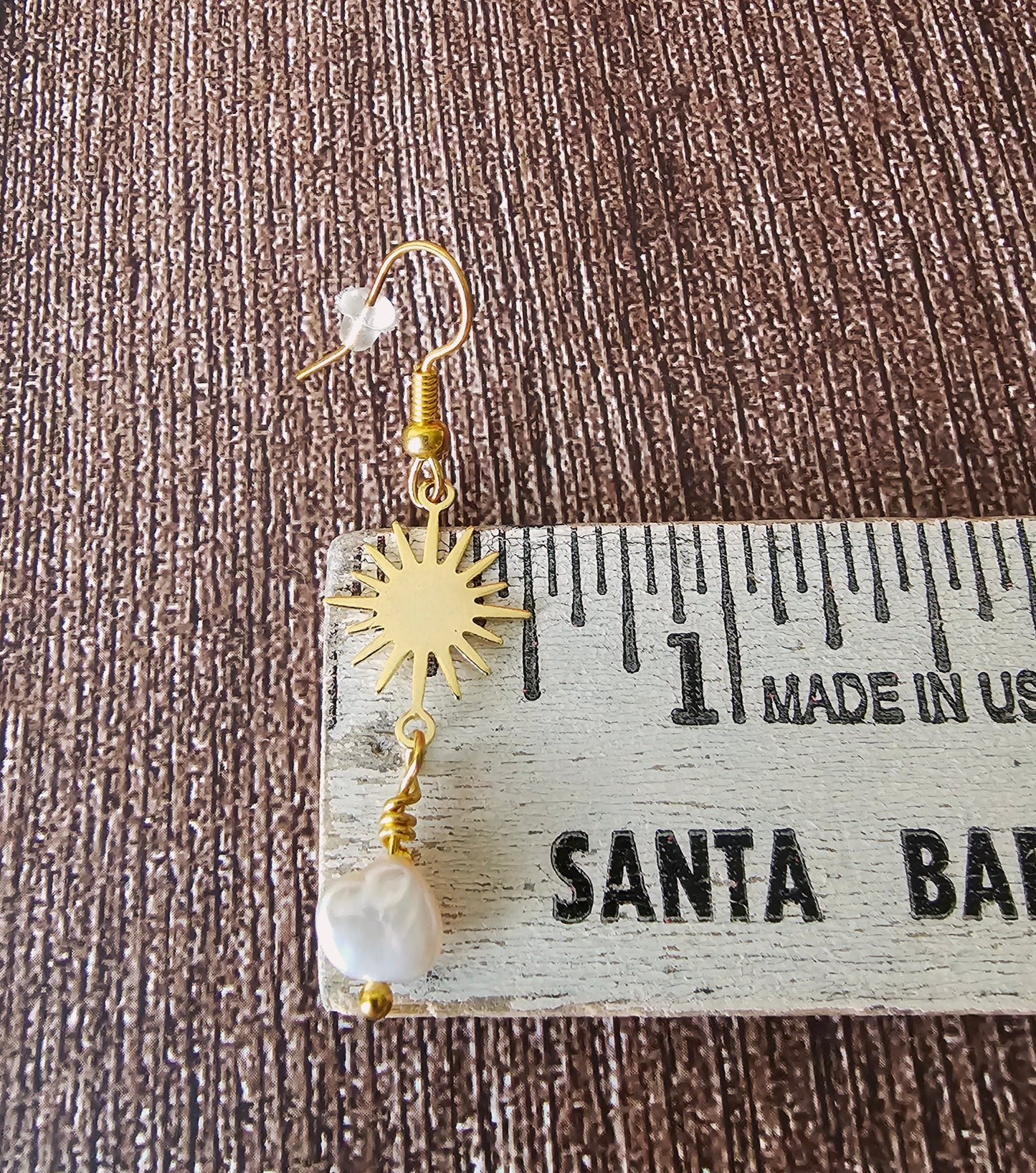 New Artisan Gold Sunburst and Pink Freshwater Pearl Earrings