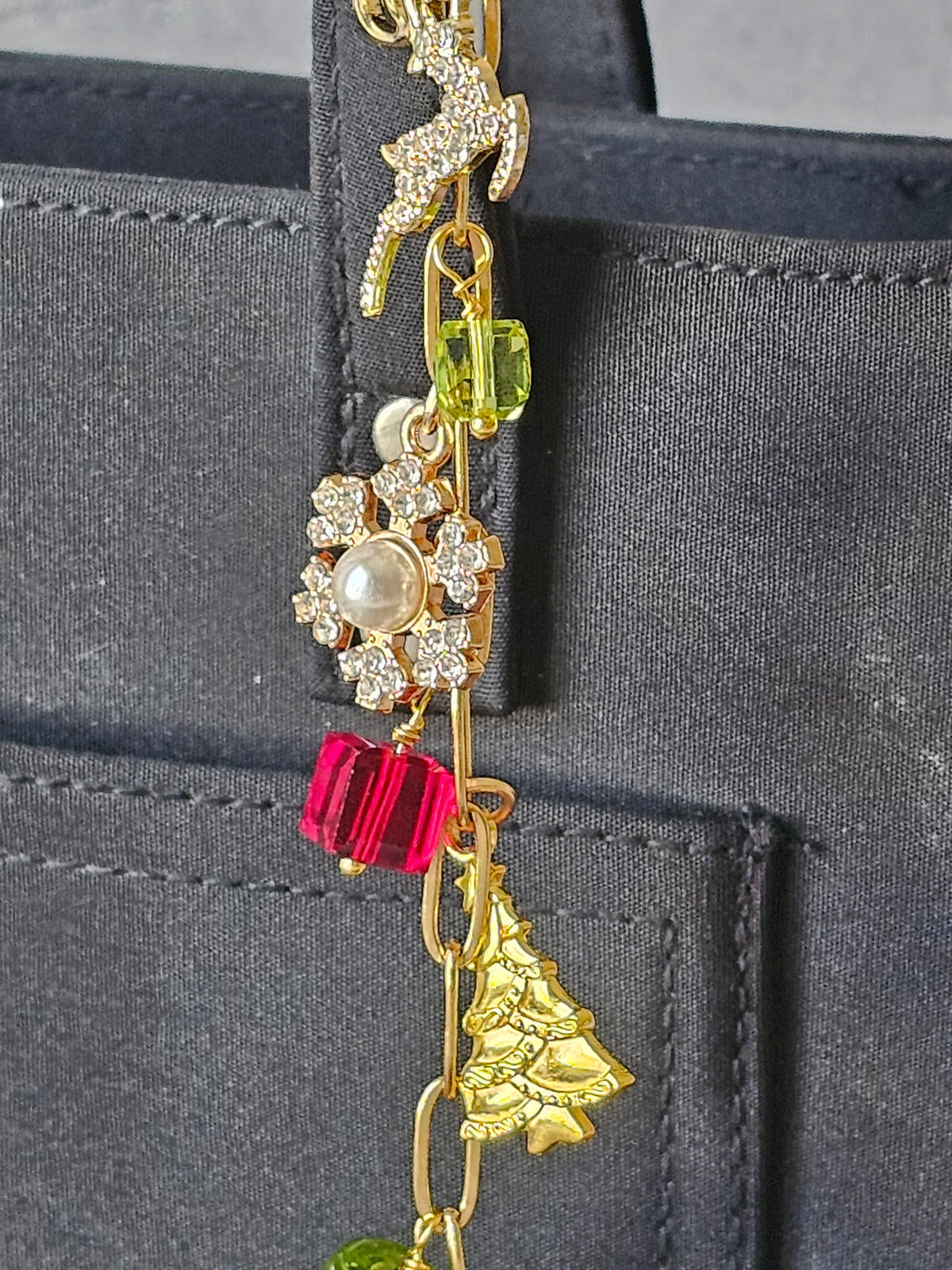 Christmas Purse Chain Lanyard With Charms, Red & Green Crystal Beads 8" Gold Tone